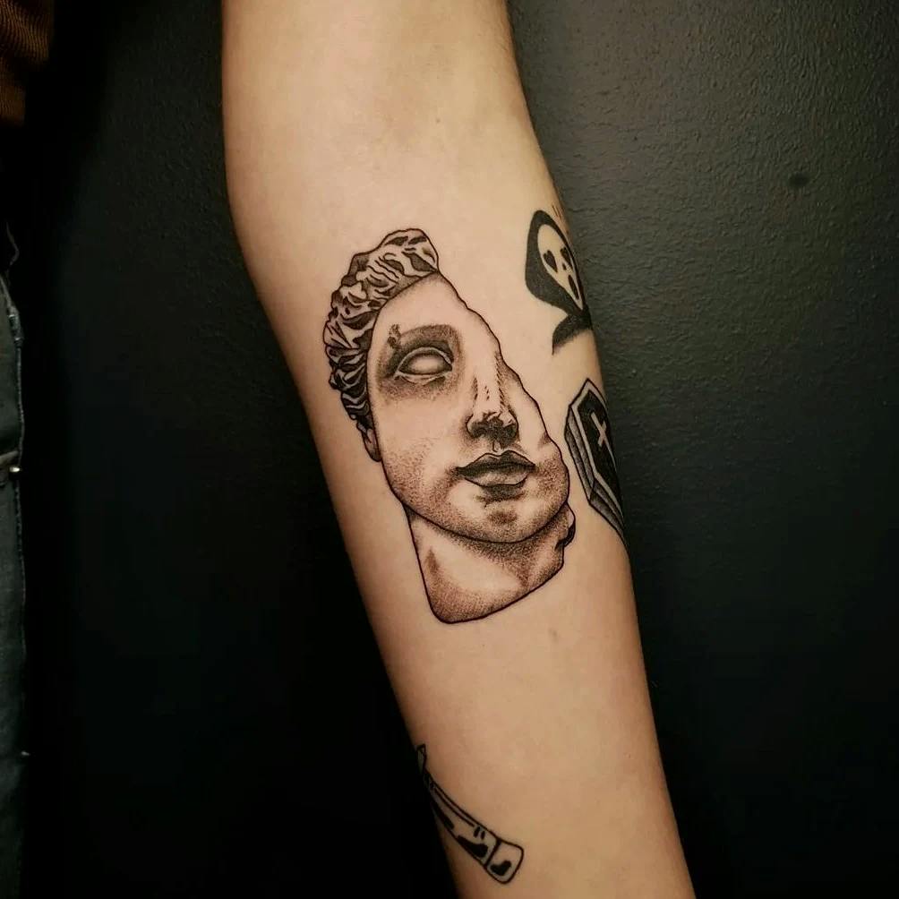 Jenny Opdahl Borgen - Face Tattoo