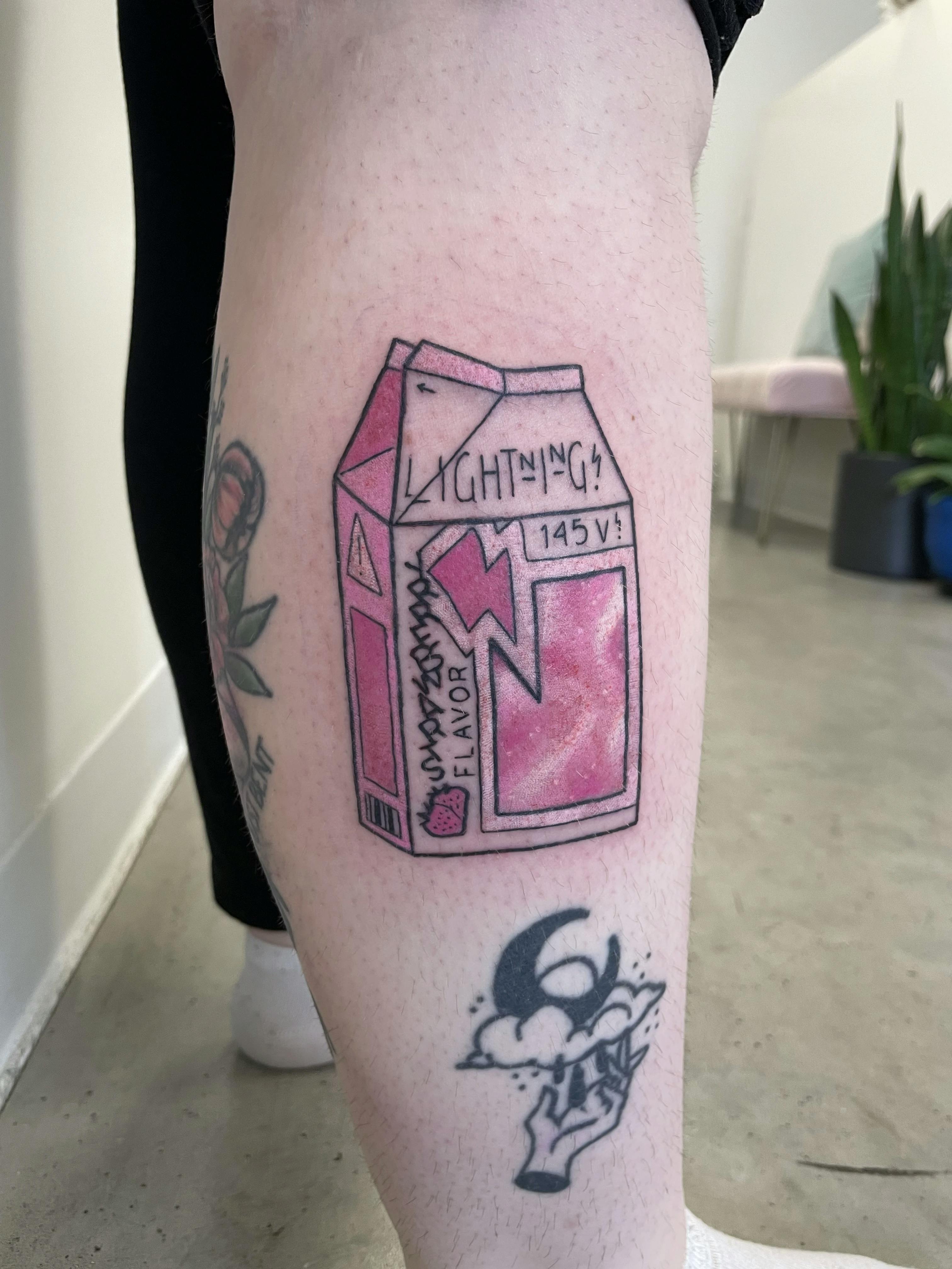 Dominique Hoffert - Milk Tattoo